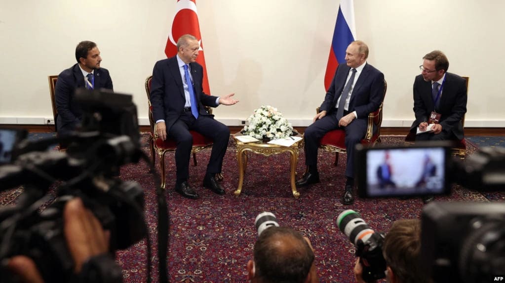 Путін вимагає відмінити санкції проти експорту російського зерна