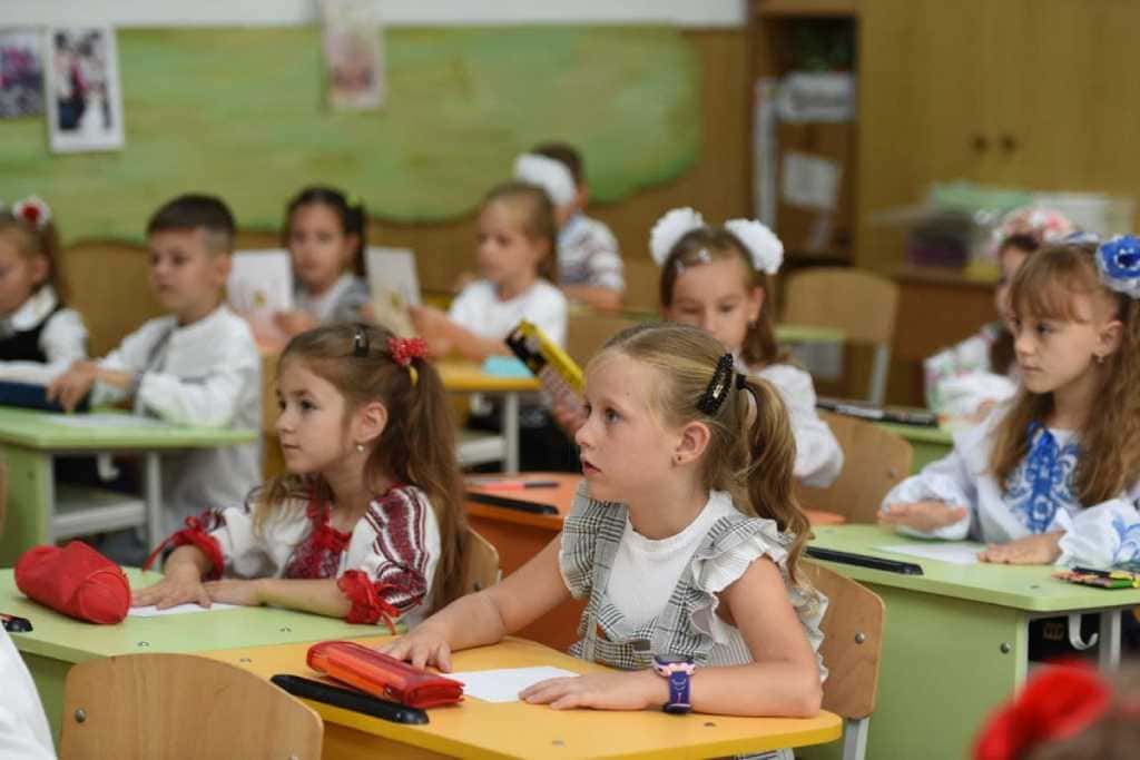 У Рівному продовжують обстежувати школи та готувати до відкриття школа