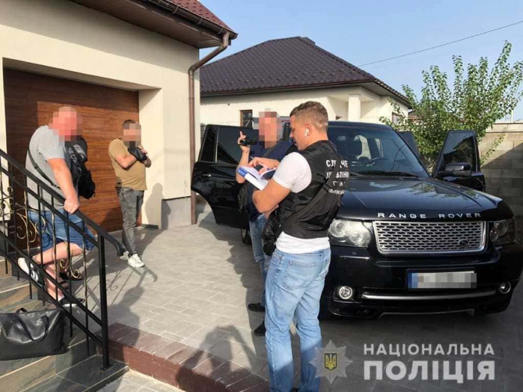 У Рівному арештували «продавця» гуманітарної допомоги У Рівному арештували «продавця» гуманітарної допомоги