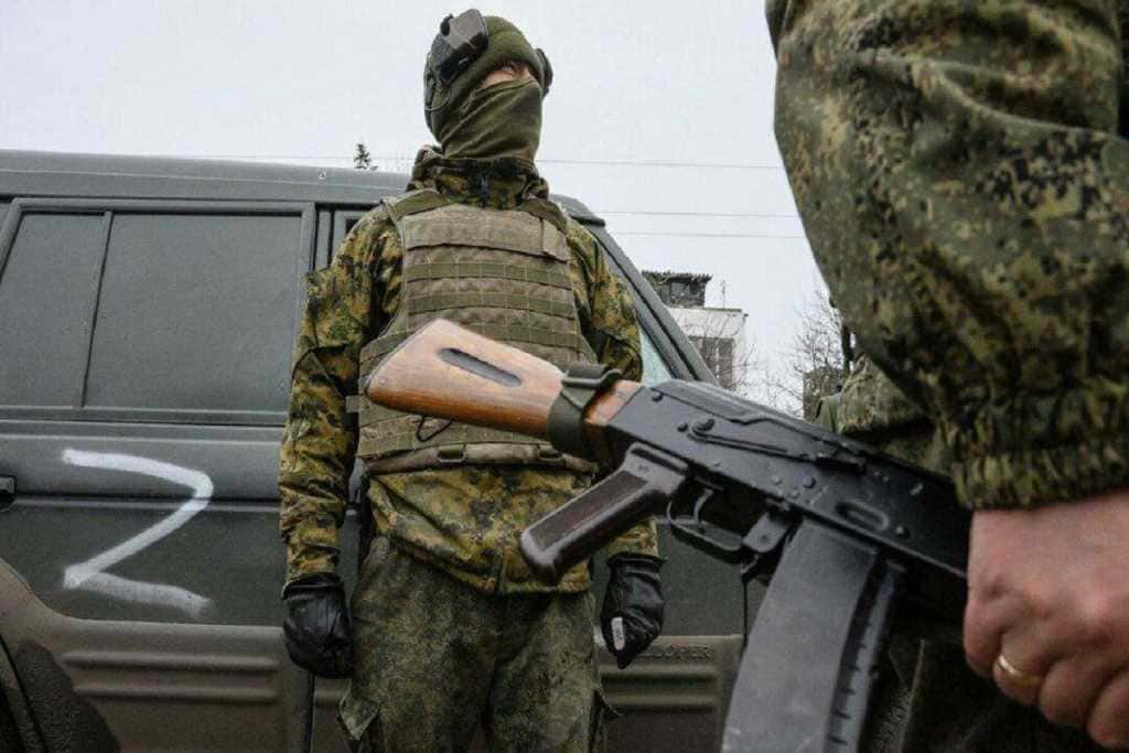 РФ не випускає українців із окупованих областей