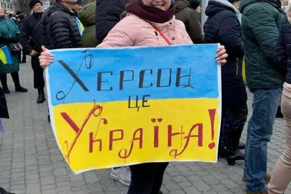 Україна не вірить заявам РФ про відступ із Херсона