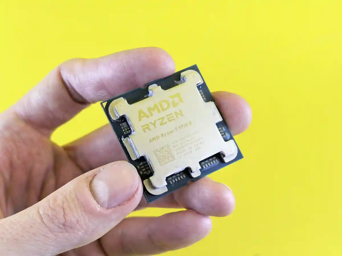 AMD та OpenAI уклали договір на мільярд доларів