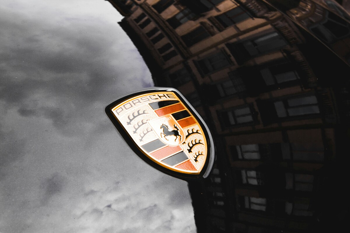 У Росії заблокували Porsche: що стало причиною збою