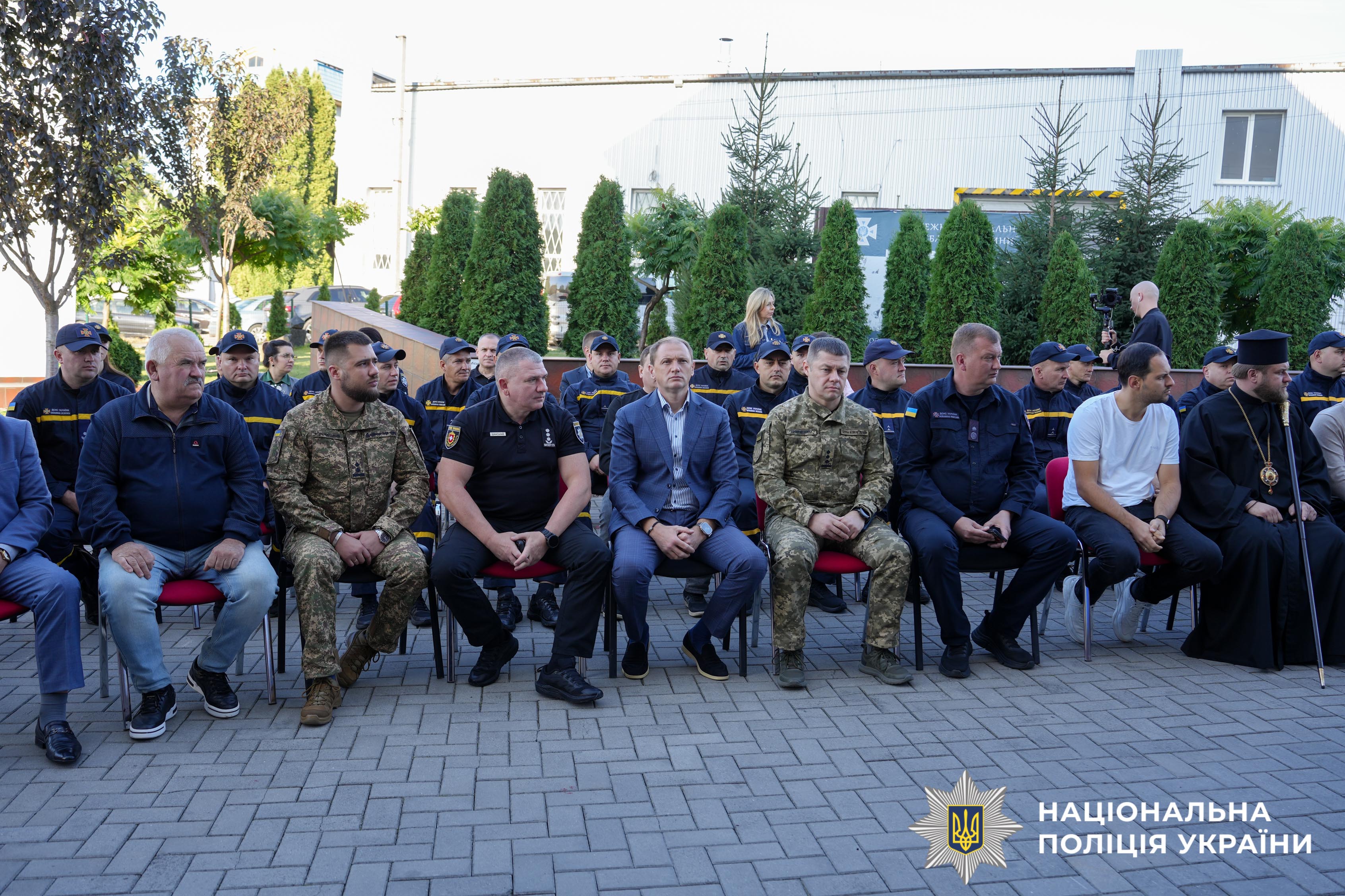 Ті, хто першими приходять на допомогу: на Рівненщині привітали працівників